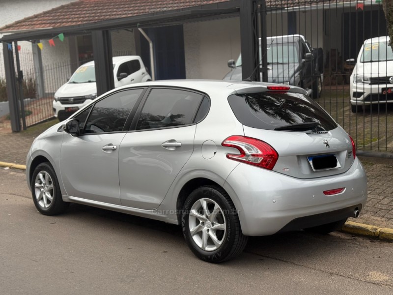 208 1.6 ACTIVE PACK 16V FLEX 4P AUTOMÁTICO - 2015 - PAROBé