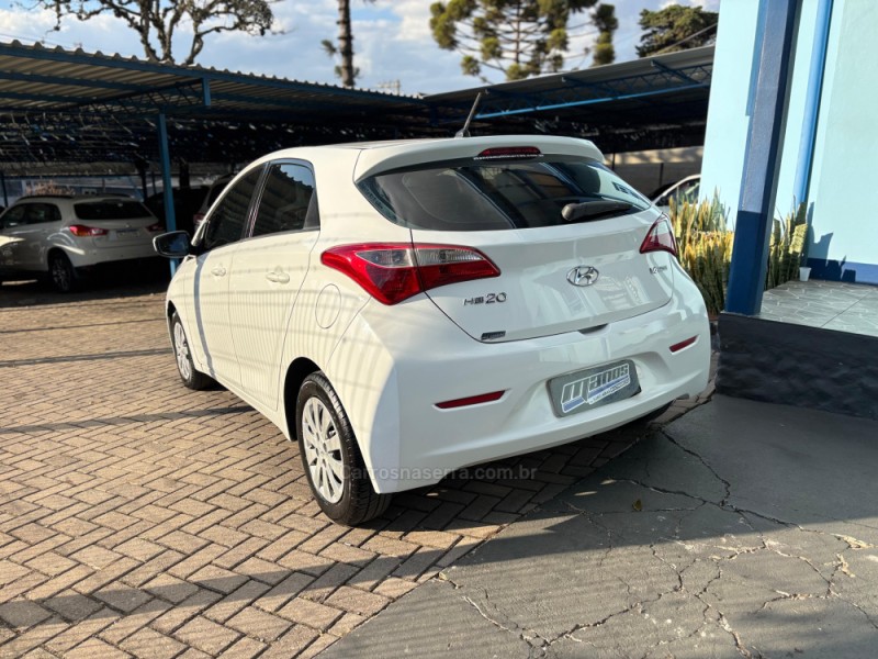 HB20 1.6 COMFORT 16V FLEX 4P MANUAL - 2014 - CANELA