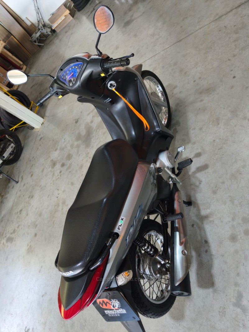 BIZ 125 ES - 2012 - CARLOS BARBOSA