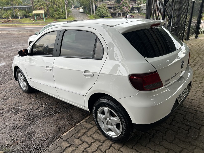 GOL 1.6 MI 8V FLEX 4P MANUAL - 2011 - SãO SEBASTIãO DO CAí