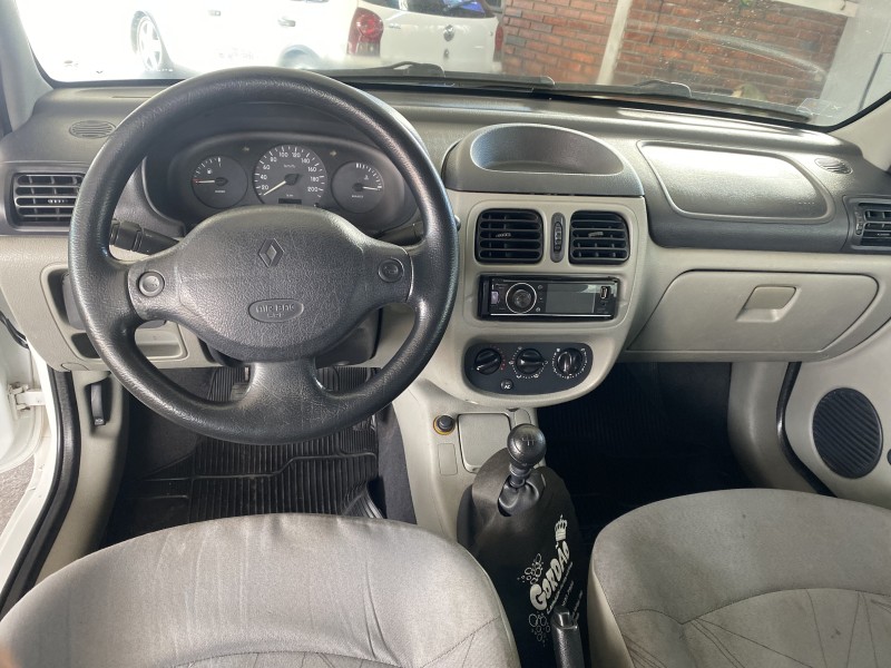 CLIO 1.0 AUTHENTIQUE 16V FLEX 4P MANUAL - 2004 - CAXIAS DO SUL