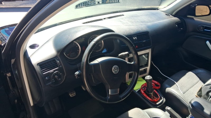 GOLF 1.6 MI SPORTLINE 8V FLEX 4P MANUAL - 2011 - FLORES DA CUNHA