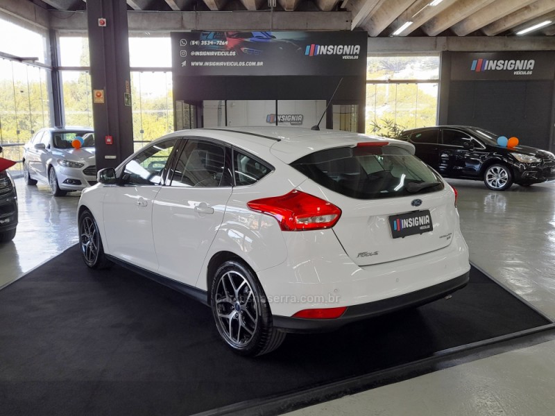 FOCUS 2.0 TITANIUM HATCH 16V FLEX 4P AUTOMÁTICO - 2016 - CAXIAS DO SUL