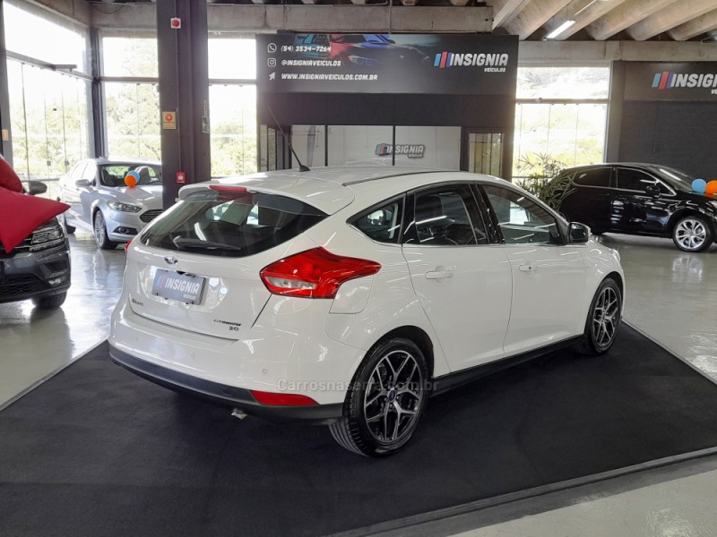 FOCUS 2.0 TITANIUM HATCH 16V FLEX 4P AUTOMÁTICO - 2016 - CAXIAS DO SUL