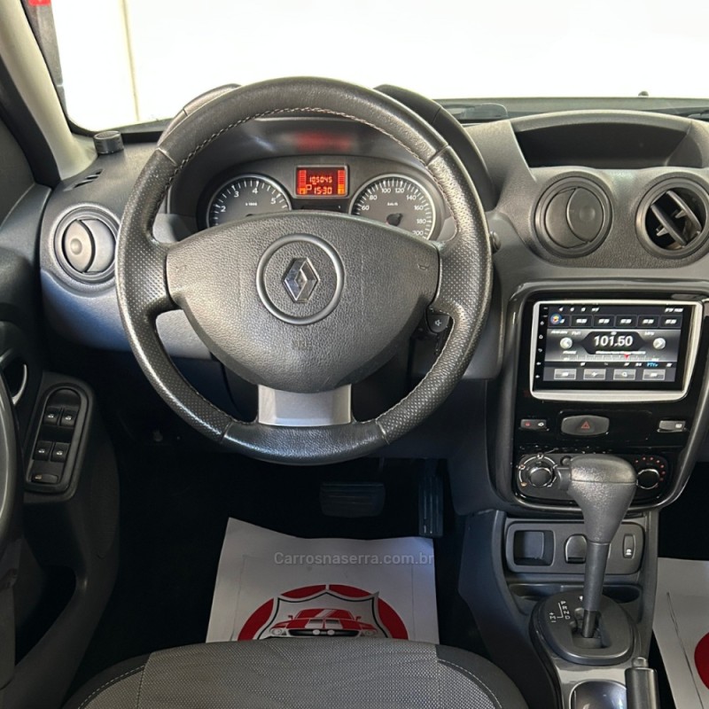 DUSTER 2.0 TECH ROAD II 4X2 16V FLEX 4P AUTOMÁTICO - 2014 - VACARIA
