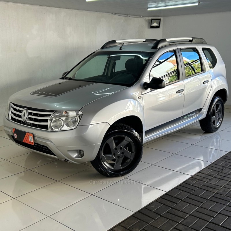 duster 2.0 tech road ii 4x2 16v flex 4p automatico 2014 vacaria