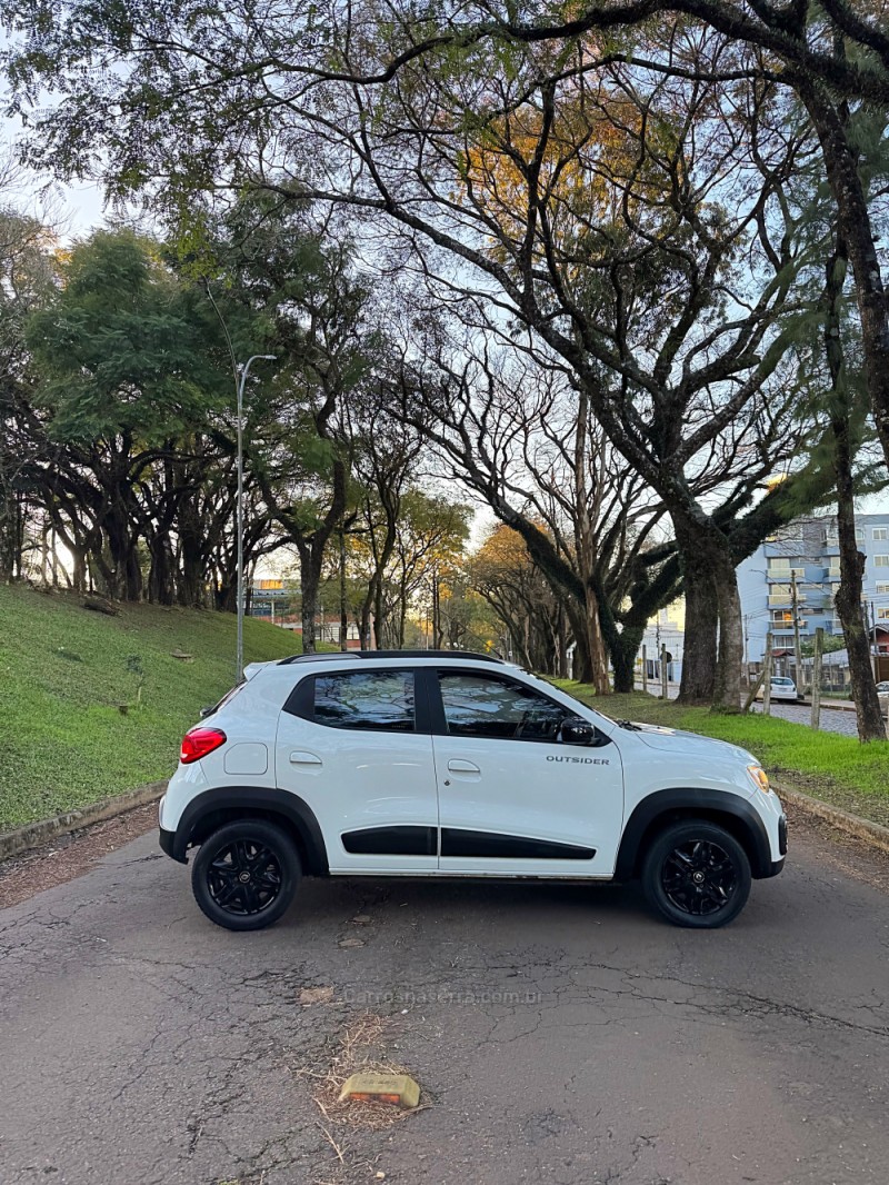 KWID 1.0 12V OUTSIDER FLEX 4P MANUAL - 2020 - PASSO FUNDO