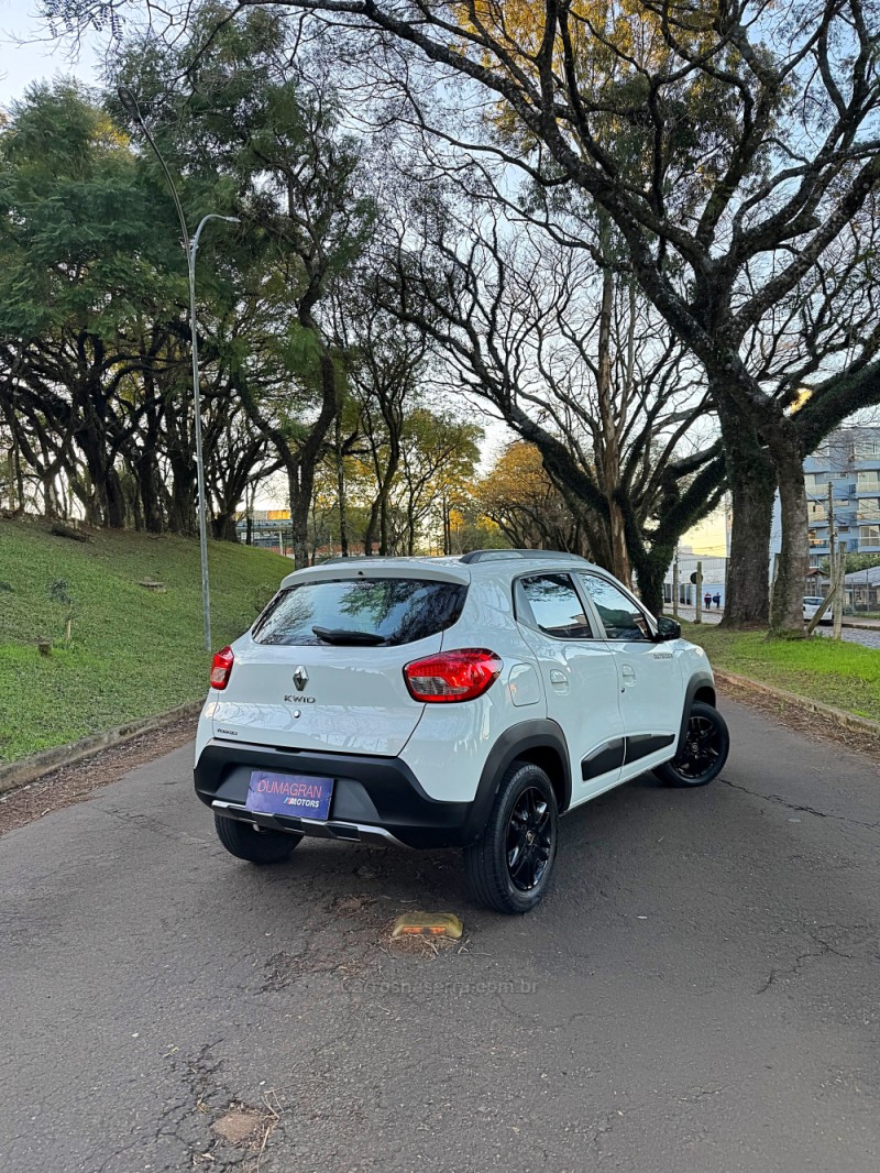 KWID 1.0 12V OUTSIDER FLEX 4P MANUAL - 2020 - PASSO FUNDO
