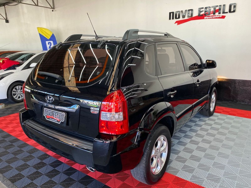 TUCSON 2.0 MPFI GLS 16V 143CV 2WD FLEX 4P AUTOMÁTICO - 2015 - CAXIAS DO SUL