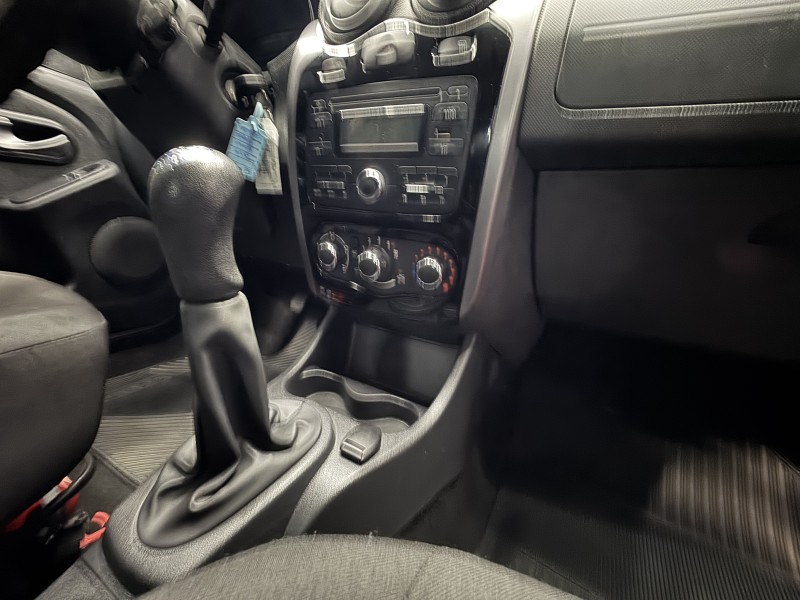 SANDERO 1.0 EXPRESSION 16V FLEX 4P MANUAL - 2014 - CAXIAS DO SUL