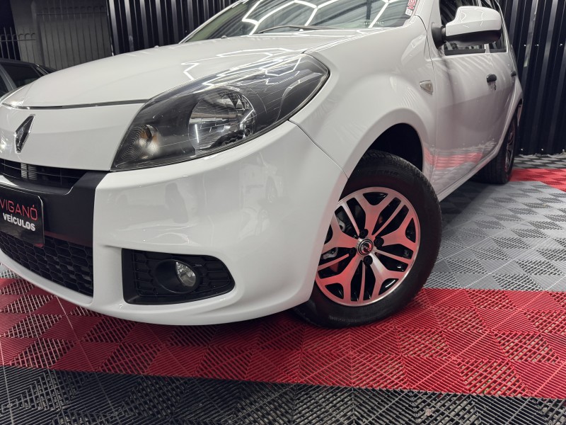 SANDERO 1.0 EXPRESSION 16V FLEX 4P MANUAL - 2014 - CAXIAS DO SUL