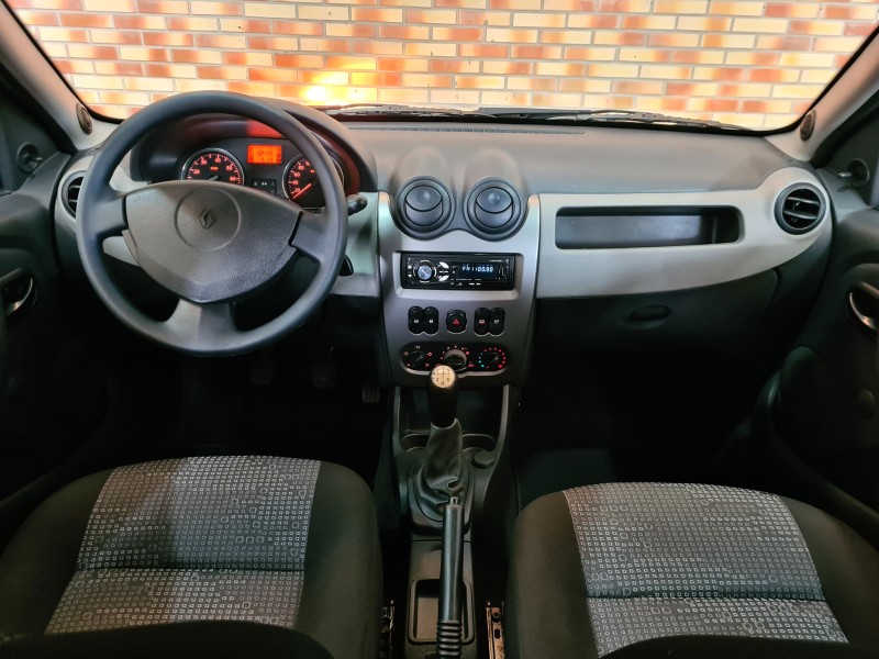 SANDERO 1.0 EXPRESSION 16V FLEX 4P MANUAL - 2009 - FARROUPILHA