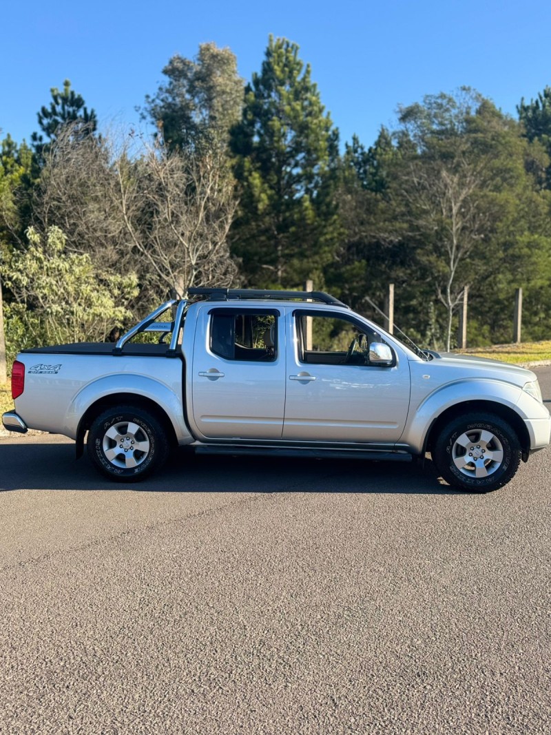 FRONTIER 2.5 LE 4X4 CD TURBO ELETRONIC DIESEL 4P MANUAL - 2011 - BENTO GONçALVES