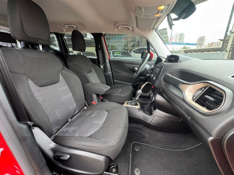 RENEGADE 1.8 16V FLEX LONGITUDE 4P AUTOMÁTICO - 2016 - TAPEJARA