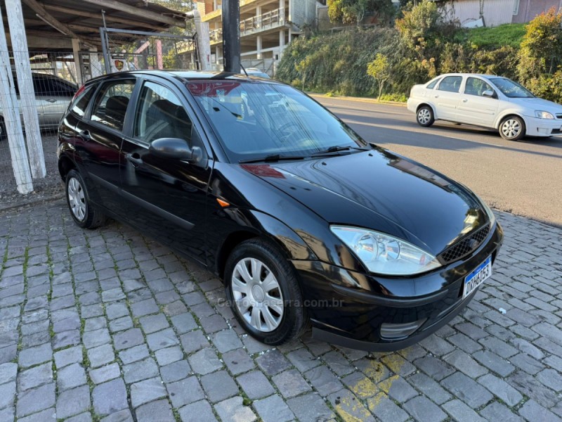 FOCUS 1.6 GL 8V GASOLINA 4P MANUAL - 2005 - FARROUPILHA