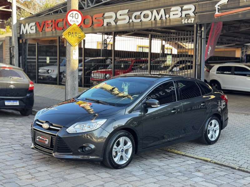 focus 2.0 se plus sedan 16v flex 4p automatico 2015 caxias do sul