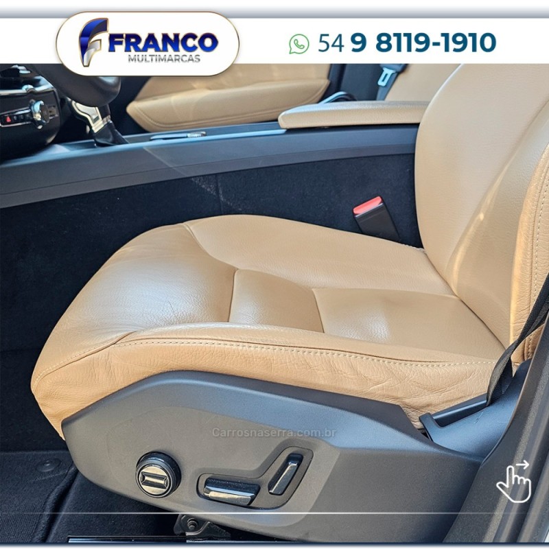 XC60 2.0 D5 MOMENTUM AWD DIESEL 4P AUTOMÁTICO - 2019 - VACARIA