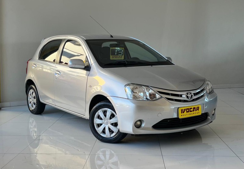 ETIOS 1.3 XS 16V FLEX 4P MANUAL - 2013 - VACARIA