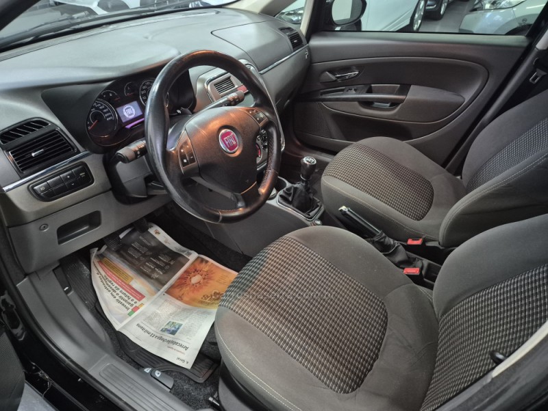 PUNTO 1.8 ESSENCE 16V FLEX 4P MANUAL - 2012 - GARIBALDI