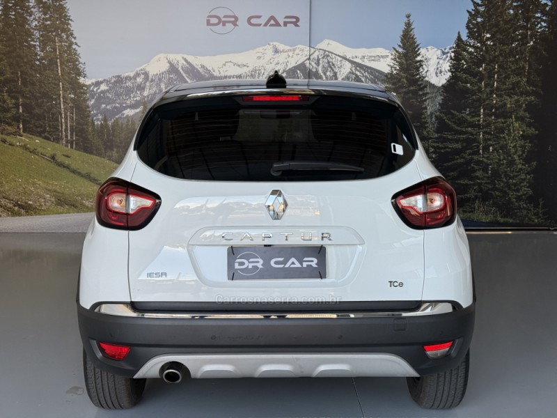 CAPTUR 1.3 INTENSE TURBO 16V FLEX 5P AUTOMÁTICO - 2022 - GARIBALDI