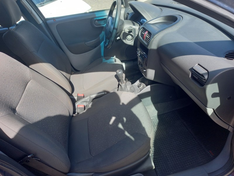 CORSA 1.0 MPFI JOY 8V GASOLINA 4P MANUAL - 2005 - CAXIAS DO SUL