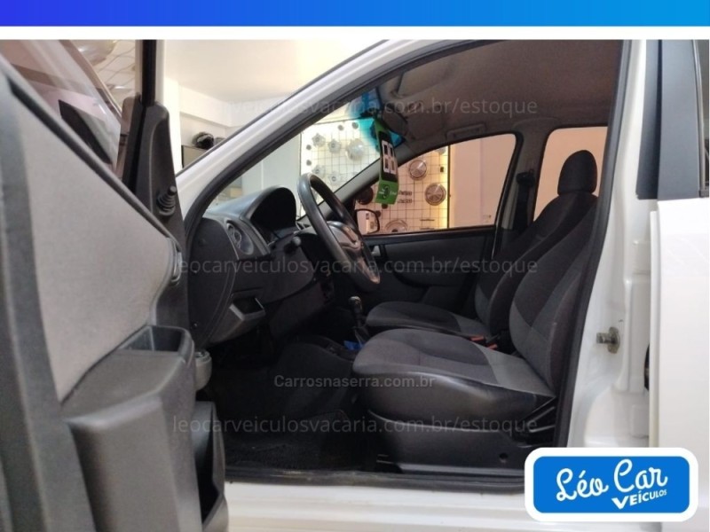 CELTA 1.0 MPFI LT 8V FLEX 4P MANUAL - 2013 - VACARIA