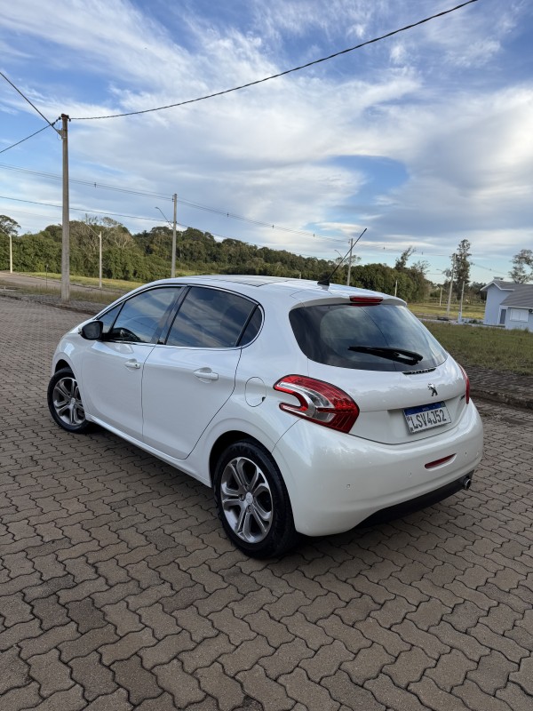208 1.6 GRIFFE 16V FLEX 4P AUTOMÁTICO - 2014 - ARROIO DO MEIO