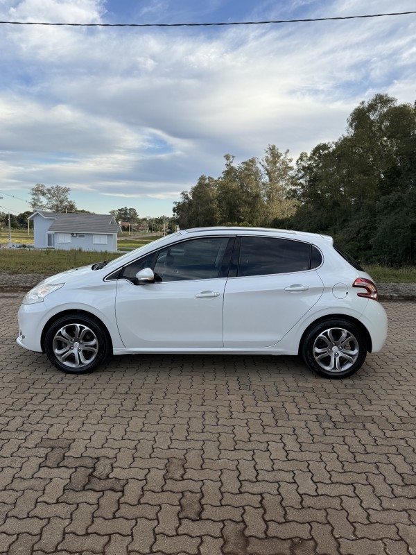 208 1.6 GRIFFE 16V FLEX 4P AUTOMÁTICO - 2014 - ARROIO DO MEIO