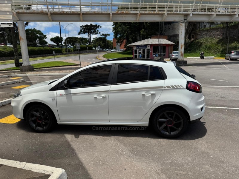 bravo 1.8 sporting 16v flex 4p automatizado 2016 caxias do sul
