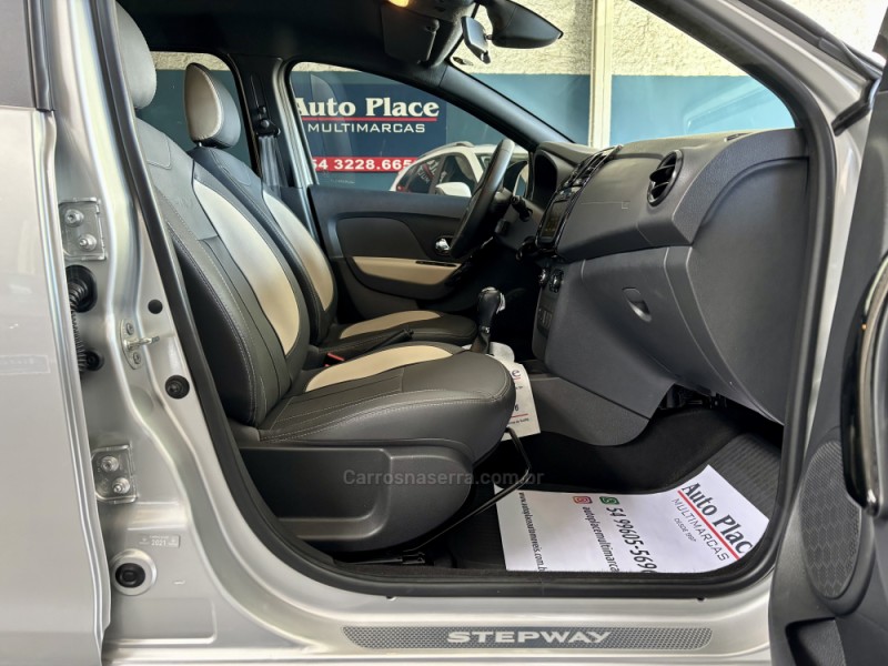SANDERO 1.6 STEPWAY ICONIC X-TRONIC 16V FLEX 4P AUTOMÁTICO - 2022 - CAXIAS DO SUL
