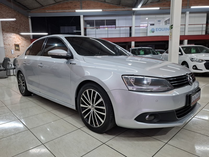 jetta 2.0 tsi highline 200cv gasolina 4p tiptronic 2012 farroupilha