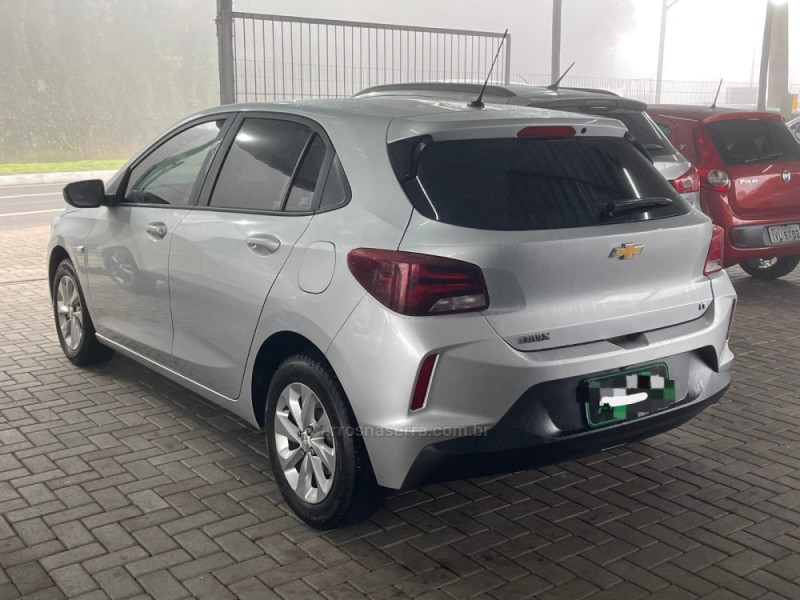 ONIX 1.0 LT2 PLUS 12V FLEX 4P MANUAL - 2021 - CAXIAS DO SUL