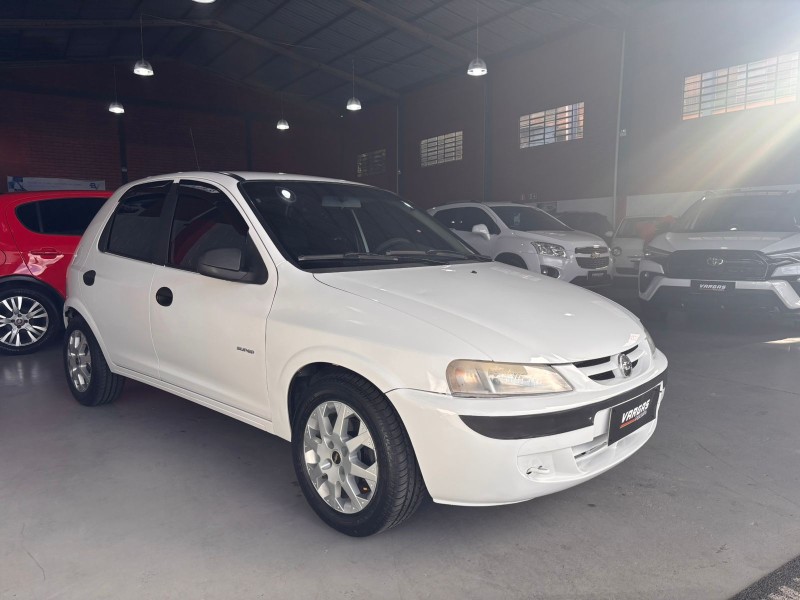 CELTA 1.0 MPFI SUPER 8V FLEX 4P MANUAL - 2004 - CAXIAS DO SUL