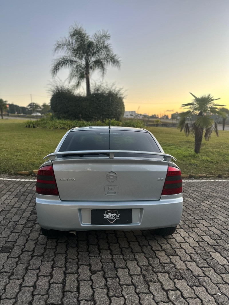 ASTRA 2.0 MPFI ELEGANCE 8V FLEX 4P MANUAL - 2006 - CAXIAS DO SUL