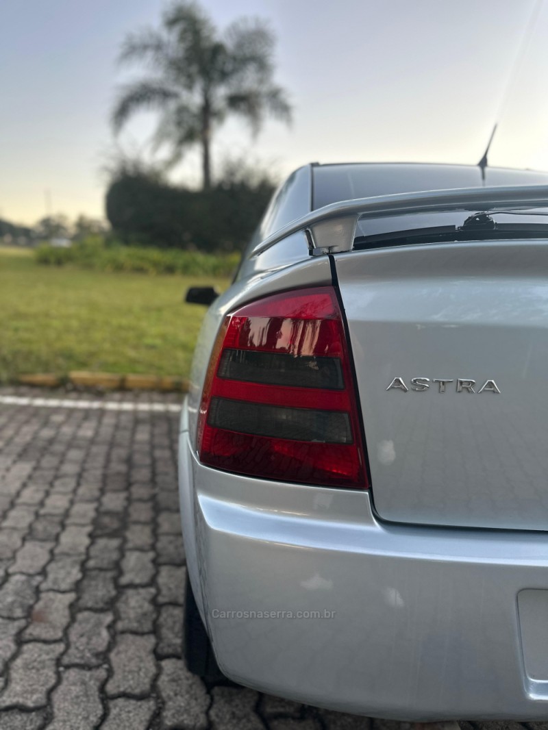 ASTRA 2.0 MPFI ELEGANCE 8V FLEX 4P MANUAL - 2006 - CAXIAS DO SUL