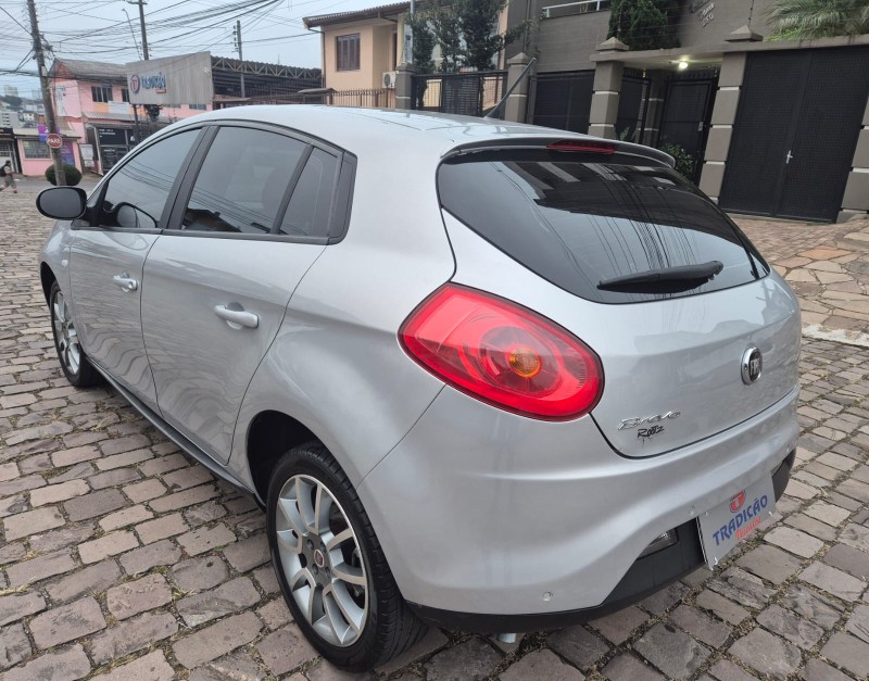 BRAVO 1.8 ESSENCE 16V FLEX 4P MANUAL - 2012 - CAXIAS DO SUL