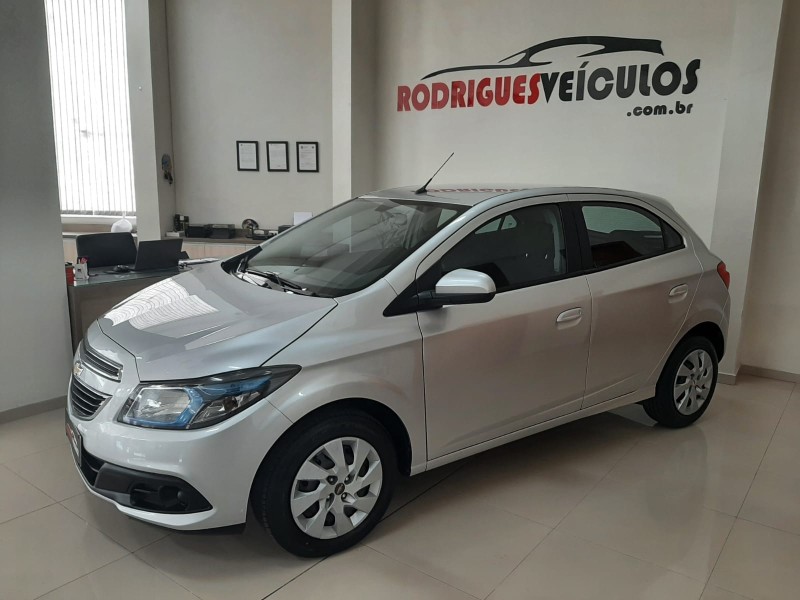 ONIX 1.4 MPFI LT 8V FLEX 4P MANUAL - 2016 - CAXIAS DO SUL