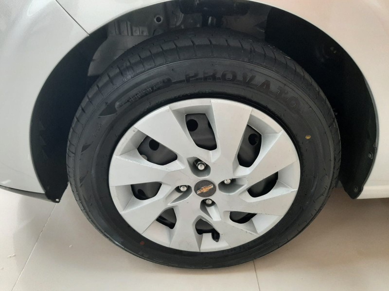 ONIX 1.4 MPFI LT 8V FLEX 4P MANUAL - 2016 - CAXIAS DO SUL