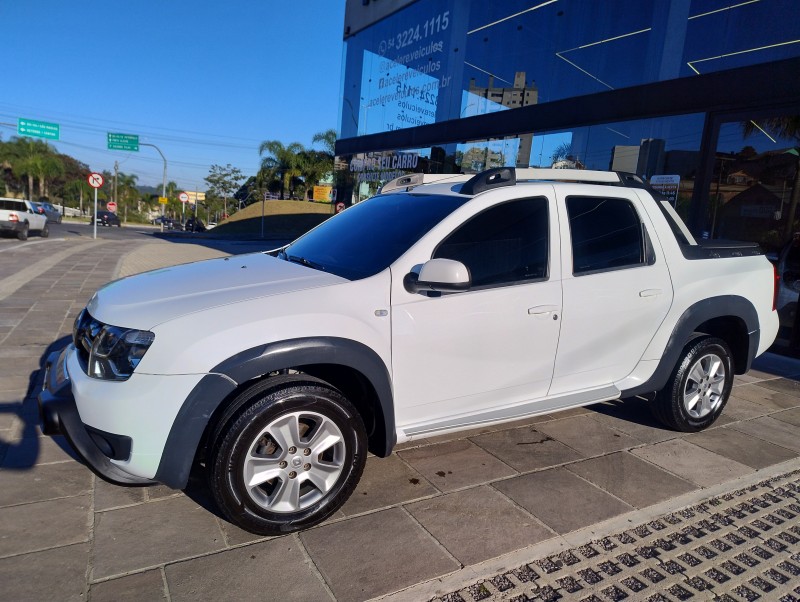 duster oroch 2.0 16v flex dynamique at 4p automatico 2017 caxias do sul
