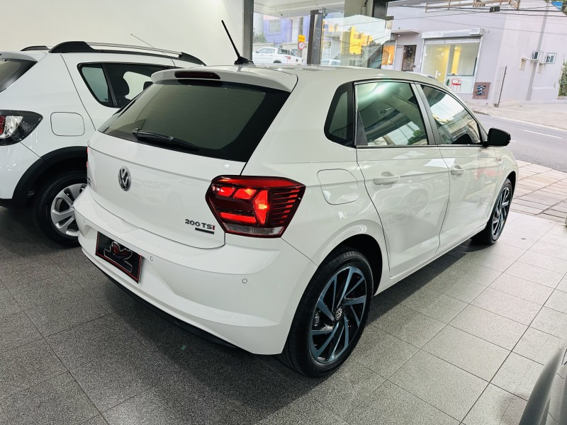 POLO 1.0	200 TSI HIGHLINE AUTOMÁTICO  - 2020 - CAXIAS DO SUL