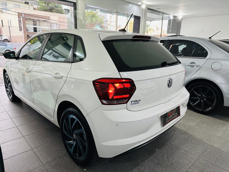 POLO 1.0	200 TSI HIGHLINE AUTOMÁTICO  - 2020 - CAXIAS DO SUL