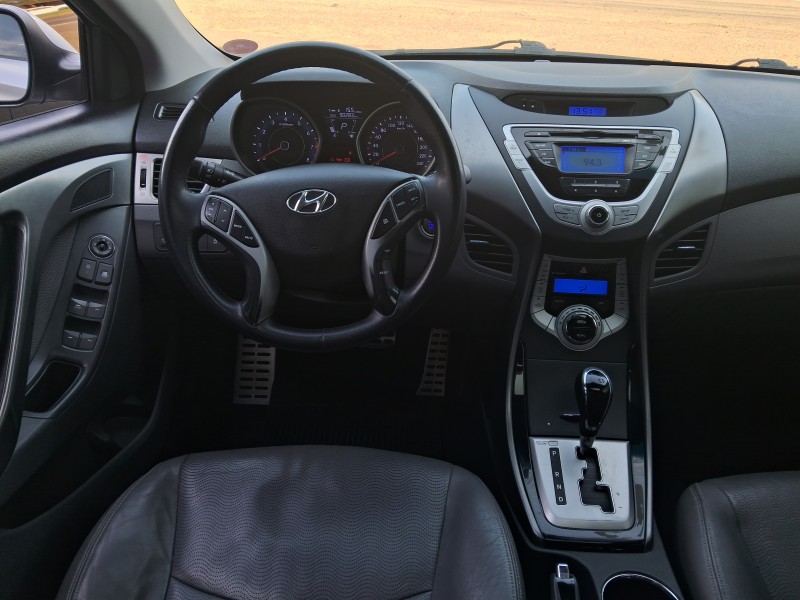ELANTRA 1.8 GLS 16V GASOLINA 4P AUTOMÁTICO - 2013 - SãO SEBASTIãO DO CAí