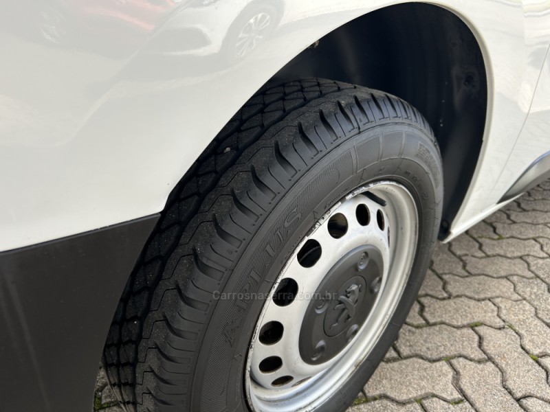EXPERT 1.6 BLUEHDI DIESEL BUSINESS PACK MANUAL - 2021 - FARROUPILHA