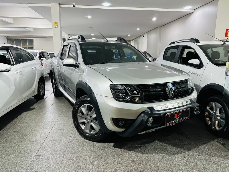 DUSTER OROCH 1.6 16V FLEX DYNAMIQUE 4P MANUAL - 2016 - CAXIAS DO SUL