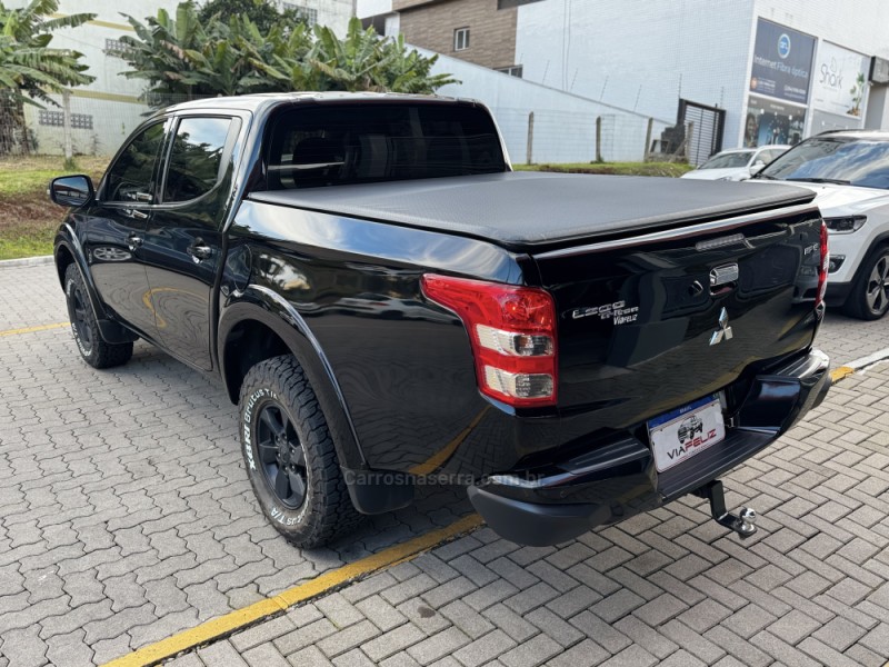 L200 TRITON 2.4 HPE-S SPORT 4X4 CD 16V DIESEL 4P AUTOMÁTICO - 2017 - FELIZ