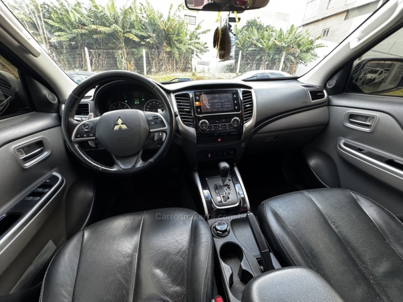L200 TRITON 2.4 HPE-S SPORT 4X4 CD 16V DIESEL 4P AUTOMÁTICO - 2017 - FELIZ