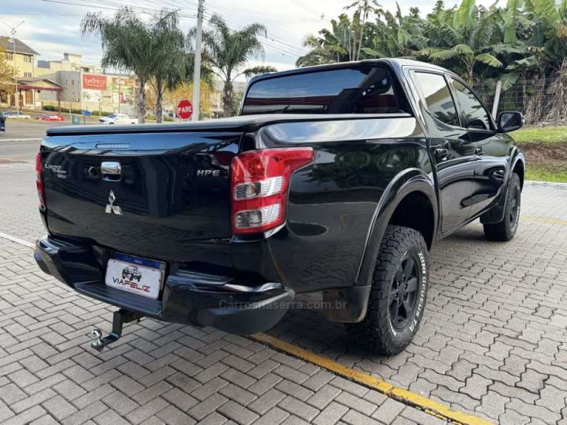 L200 TRITON 2.4 HPE-S SPORT 4X4 CD 16V DIESEL 4P AUTOMÁTICO - 2017 - FELIZ
