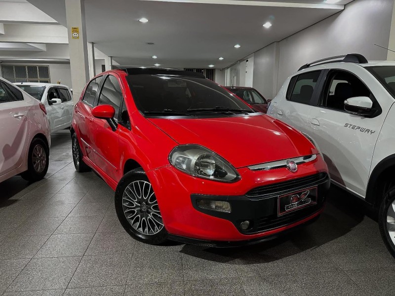 PUNTO 1.8 SPORTING 16V FLEX 4P MANUAL - 2014 - CAXIAS DO SUL