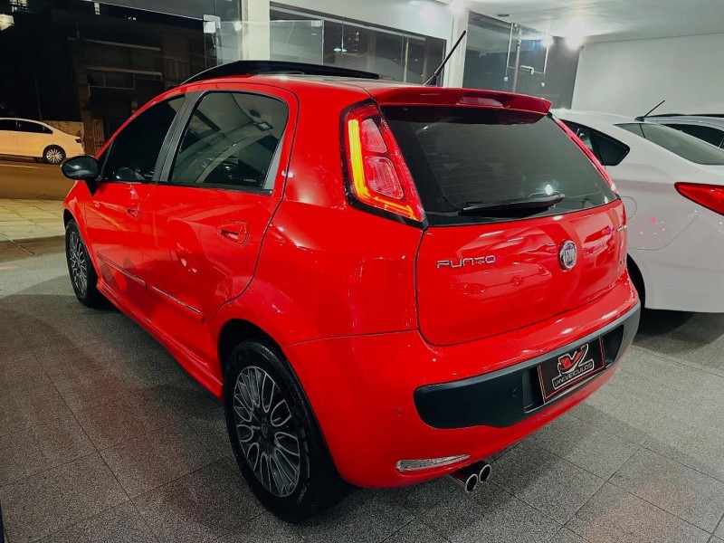 PUNTO 1.8 SPORTING 16V FLEX 4P MANUAL - 2014 - CAXIAS DO SUL