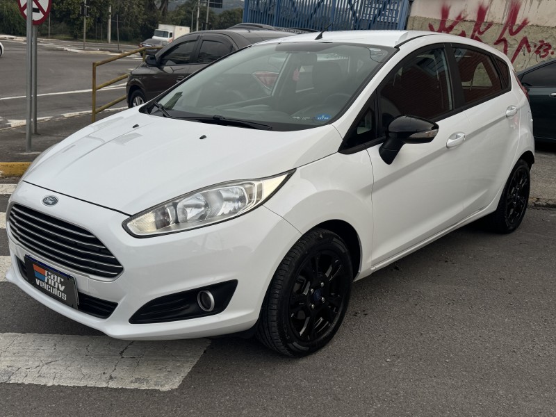 FIESTA 1.6 SE HATCH 16V FLEX 4P MANUAL - 2014 - CAXIAS DO SUL